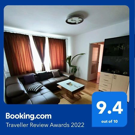 Apartament cu regim hotelier in Dr.Tr. Severin Drobeta Turnu Severin Buitenkant foto